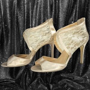 Jessica Simpson gold satiny lace peep-toe heels